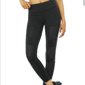 Alo black Moto Leggings. Size XS